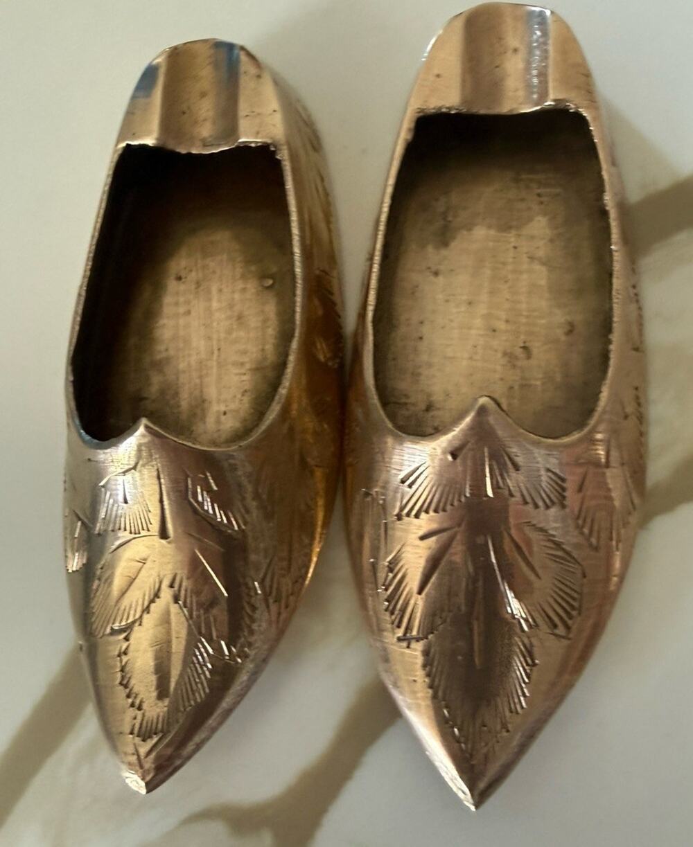 Set of Two Vintage Indian Etched Brass Shoes Ashtrays 3 1/2" Mid Century